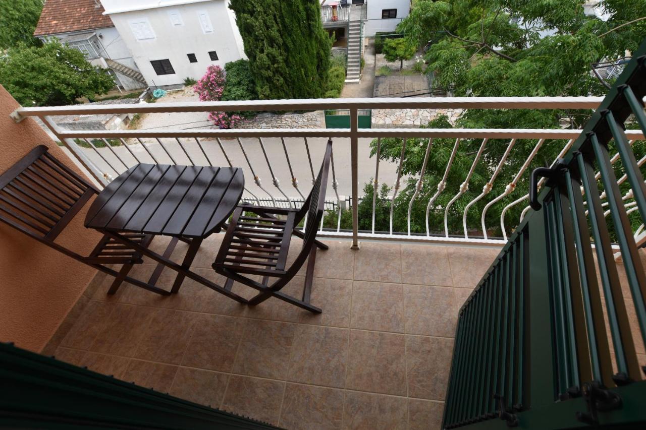Pansion Hrga Hotel Vodice Kültér fotó