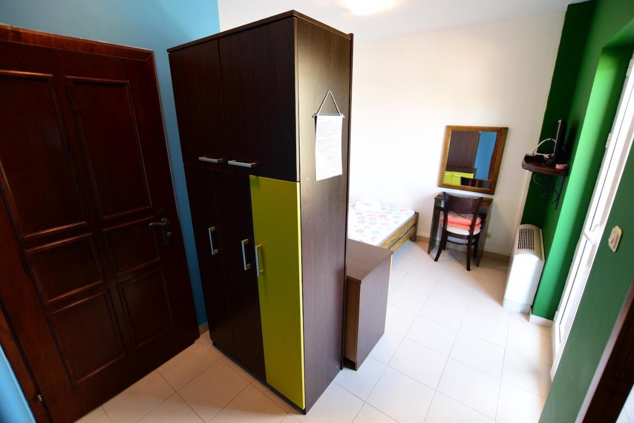 Pansion Hrga Hotel Vodice Kültér fotó