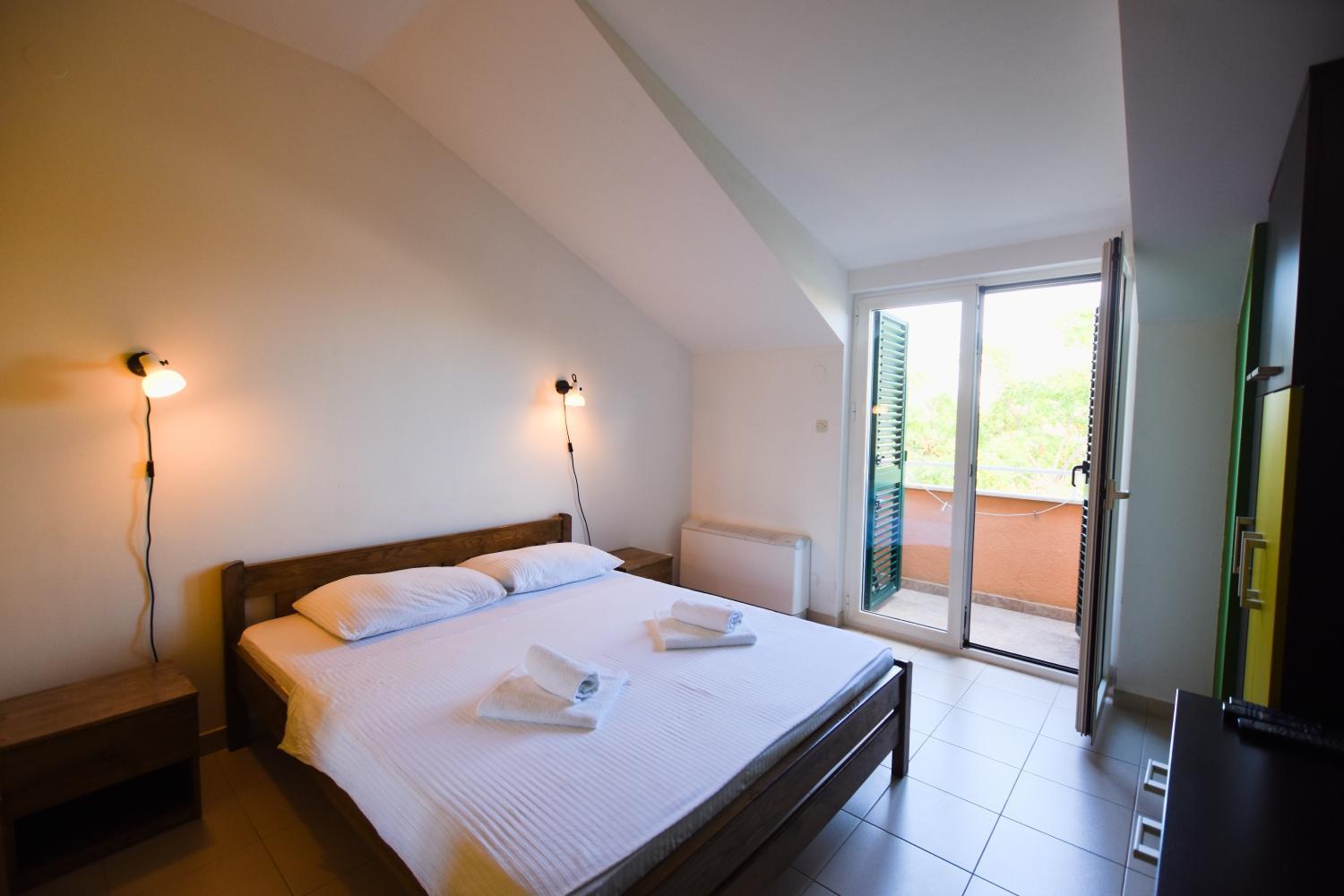 Pansion Hrga Hotel Vodice Kültér fotó