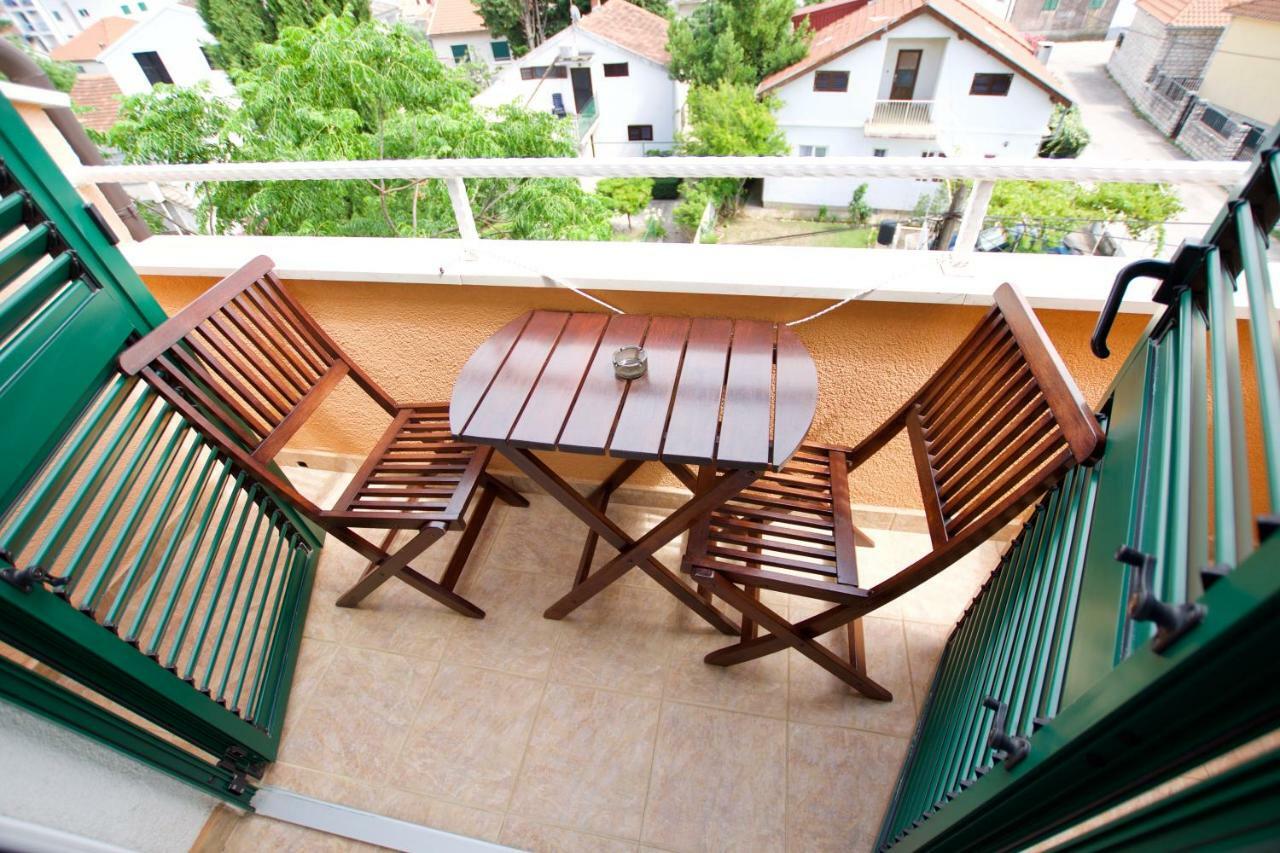Pansion Hrga Hotel Vodice Kültér fotó