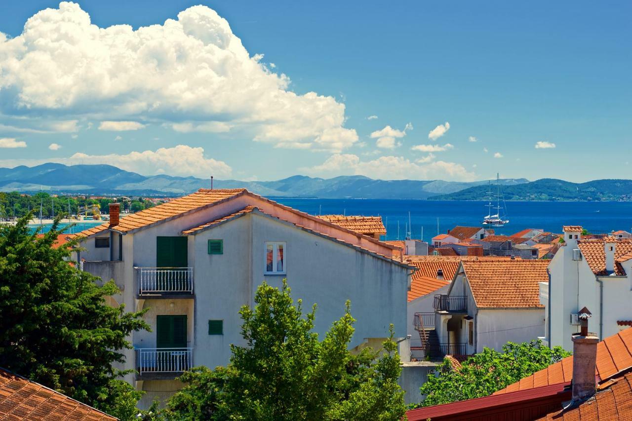 Pansion Hrga Hotel Vodice Kültér fotó