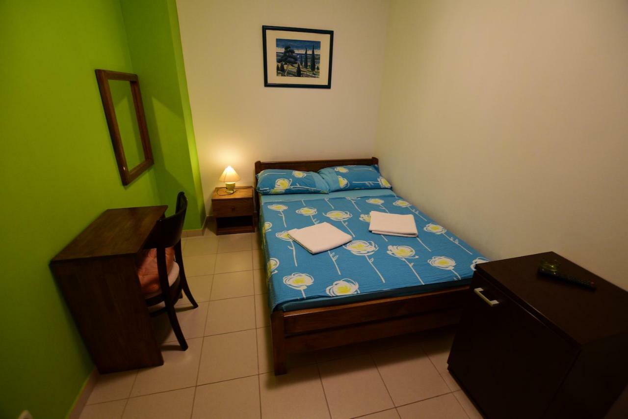 Pansion Hrga Hotel Vodice Kültér fotó